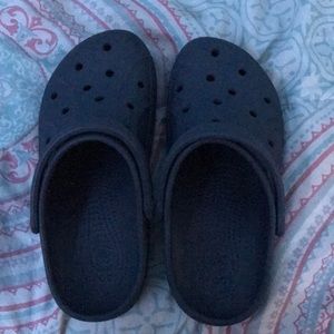 Navy blue women’s crocs